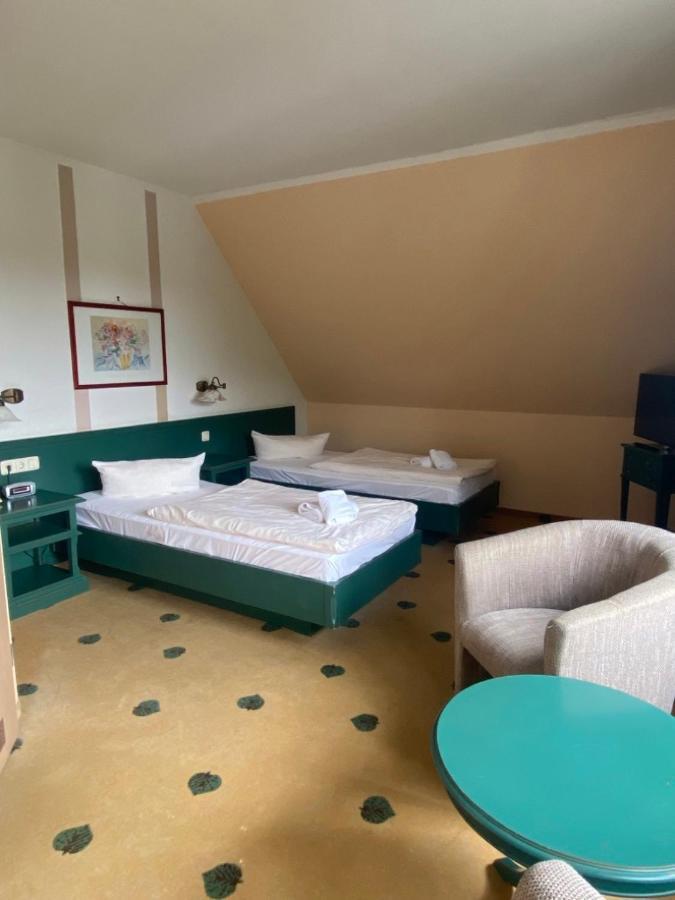 Mueritz Landhotel Gruener Baum Gotthun Exterior photo