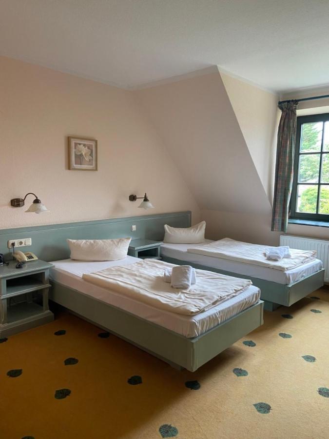 Mueritz Landhotel Gruener Baum Gotthun Exterior photo